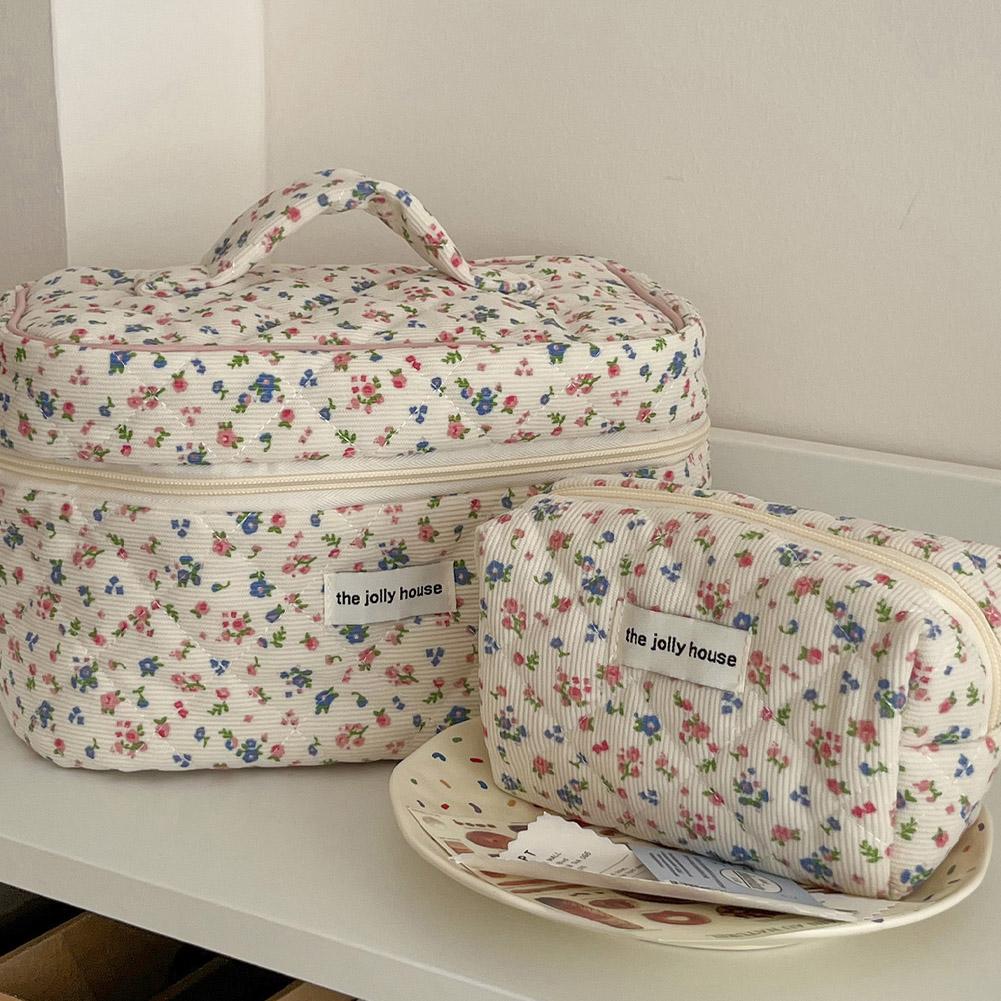 Vintage Floral Quilted Makeup  - Tech Accessories Travel Bag recension och pris