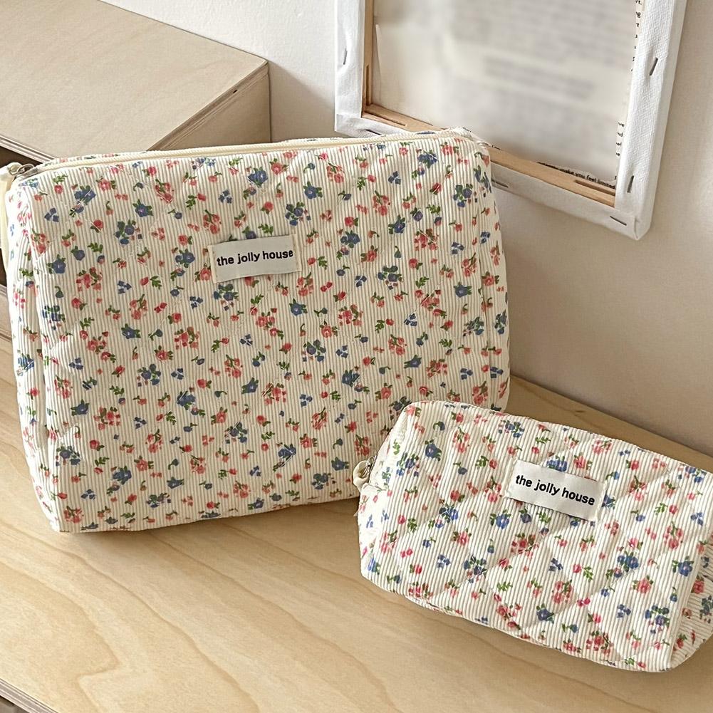 Vintage Floral Quilted Makeup  - Tech Accessories Travel Bag recension och pris