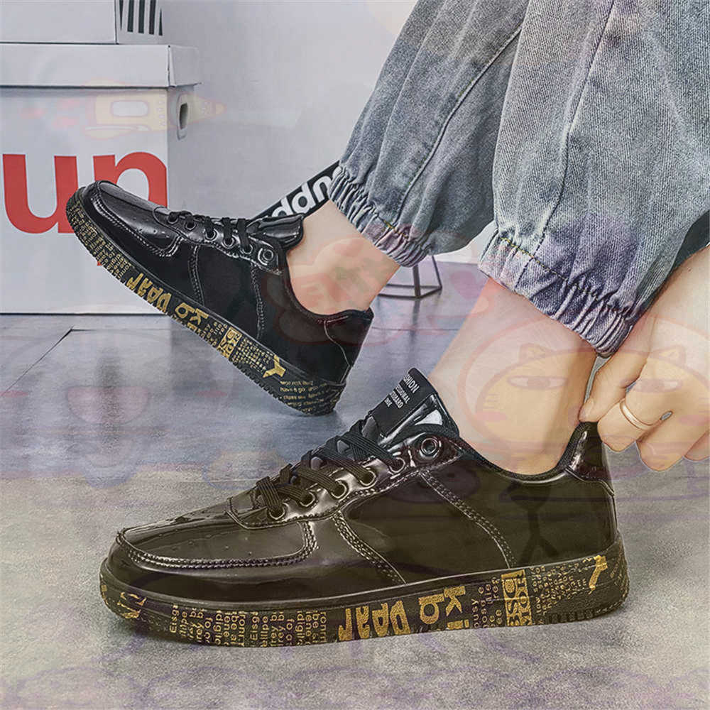 Round Foot Size 45 Sneakers Wh - Tech Accessories Uk recension och pris